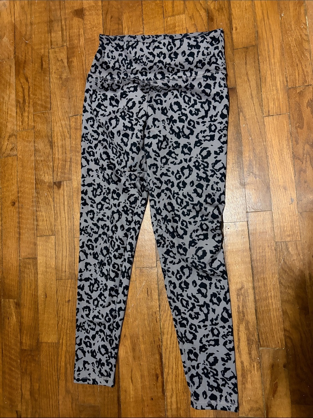 Balance Collection Gray and Black Leopard Print Leggings